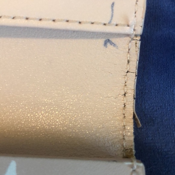 Kate Spade New York Putnam Drive Splodge Cyra Dot Large Flap Wallet - Picture 5 of 12